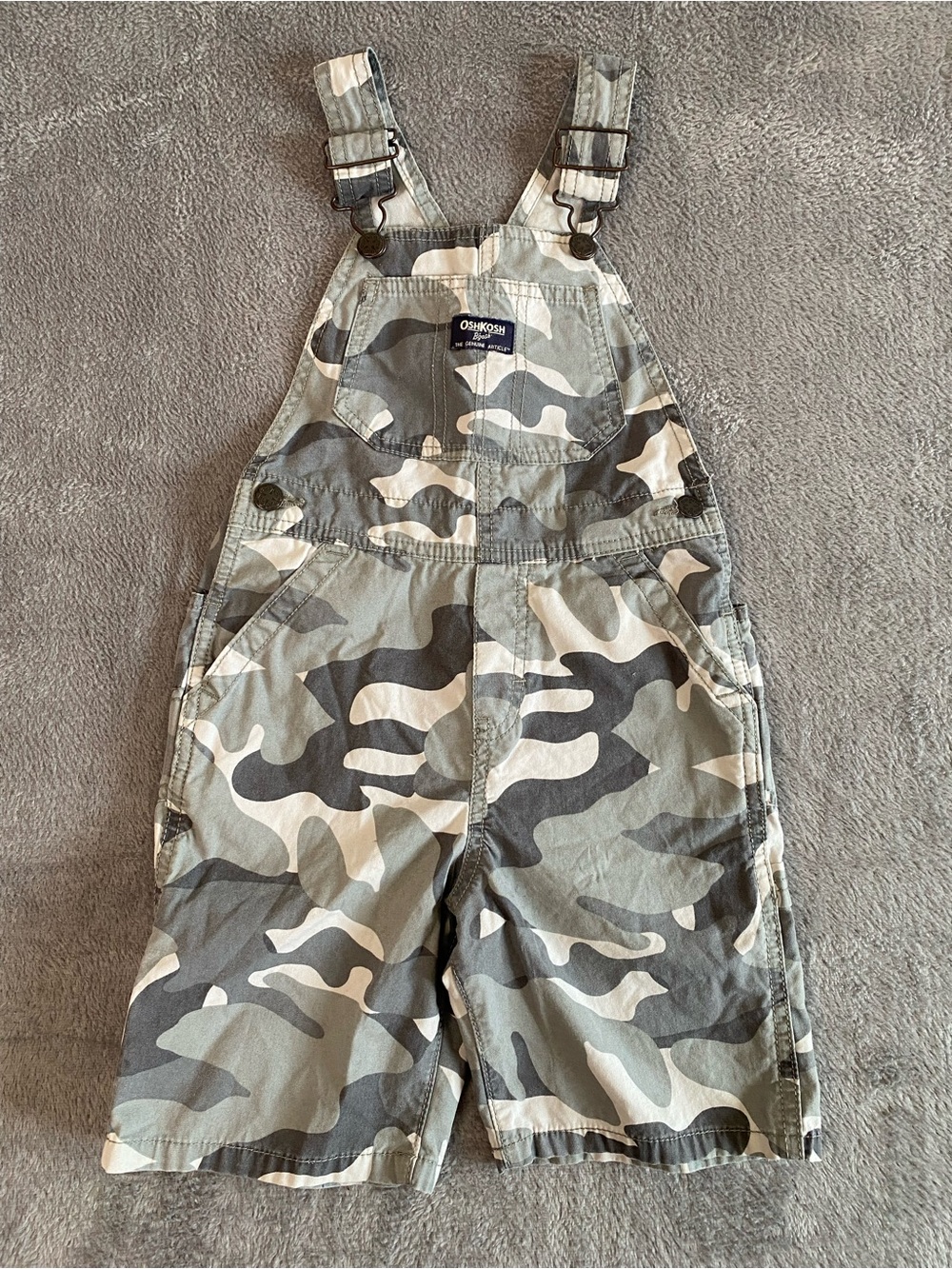 OshKosh B'gosh Toddler Gray Camo Short Overalls 5T Military Outdoor 90s Gorpcore